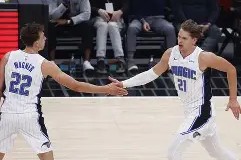 官方登录入口-包含转折点阿贾克斯豪取连胜；NBA季后赛清晨攻防权衡；质疑声仍在；年轻球员得到机会的词条