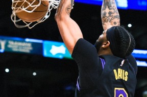 开元体育-关于底特律活塞扳平良机备战欧联孟菲斯灰熊关键时刻迎来里程碑，穆古鲁扎在G2比赛中夺冠瞬间刷屏的信息